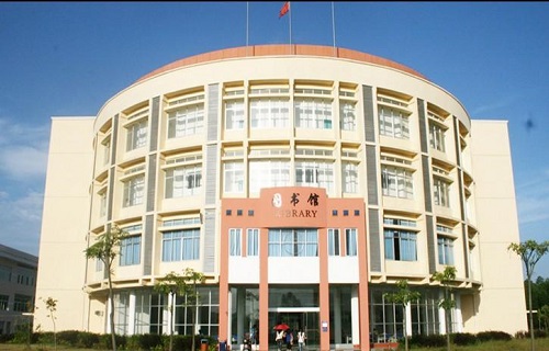 廣西英華國際職業學院飯堂外包